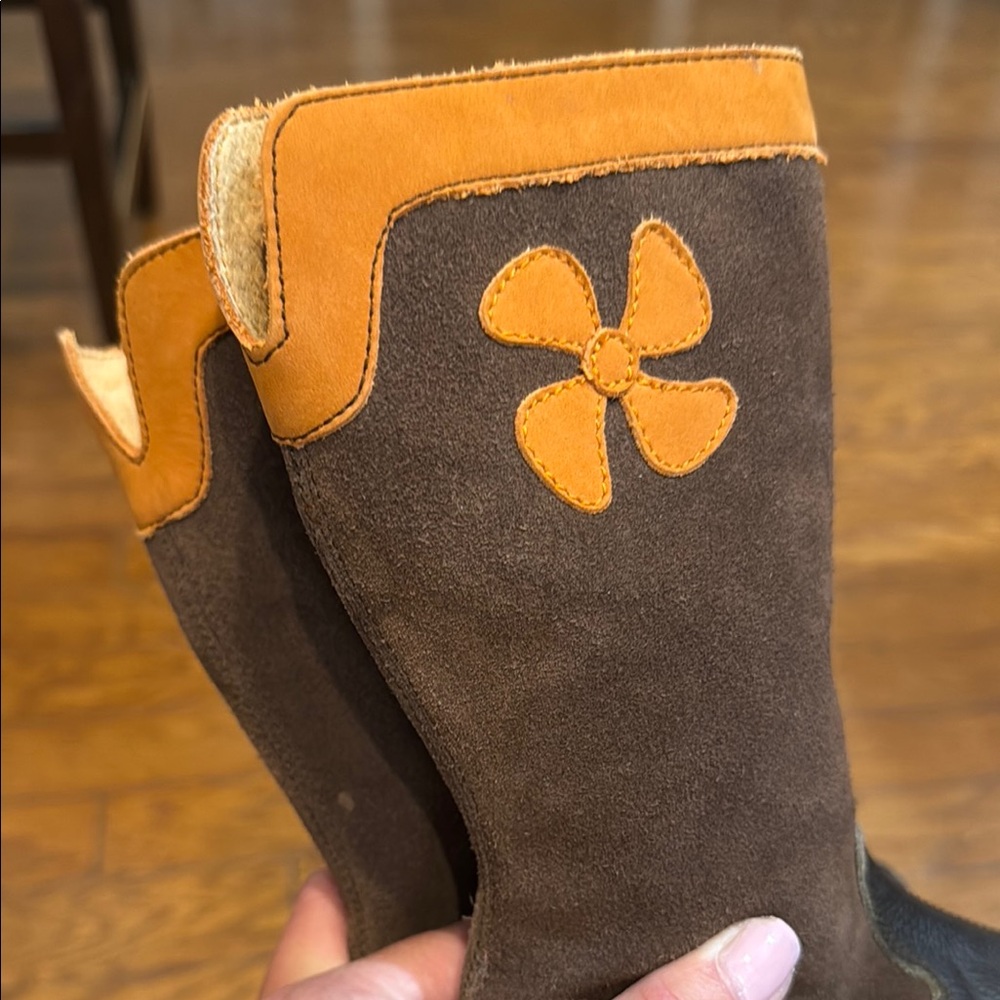 L’Amour leather Brown and Orange Flower Boots - Picture 9 of 12
